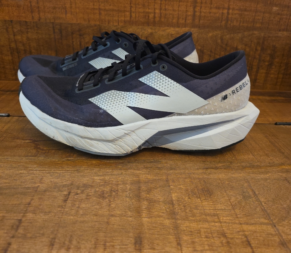 New Balance Rebel V4